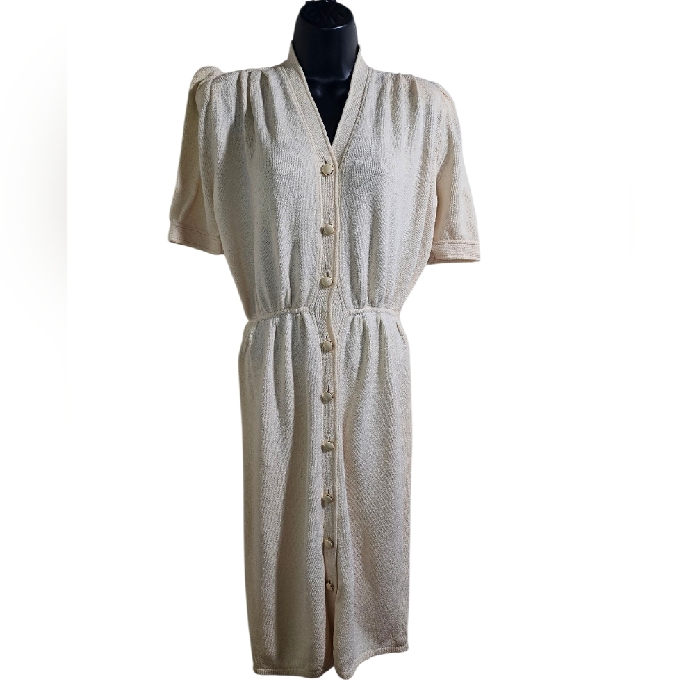 80s St. John Cream Sweater Knit Dress W Belt 6 - Picture 14 of 14